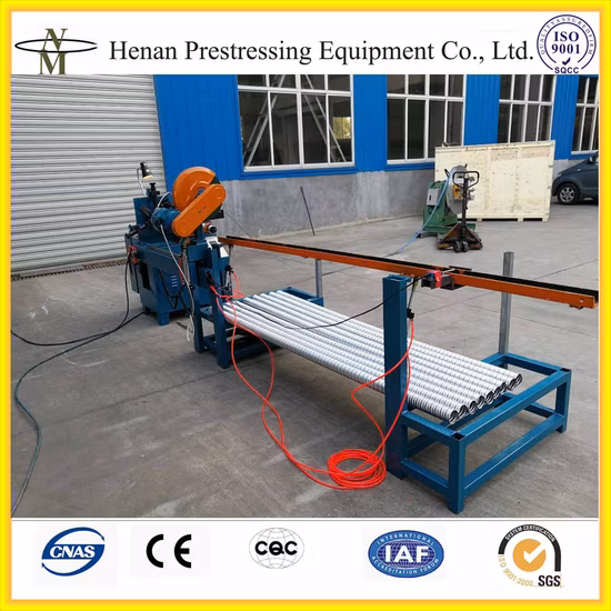 Macchina per la formatura di condotti a spirale a scanalatura singola per post tensionamento